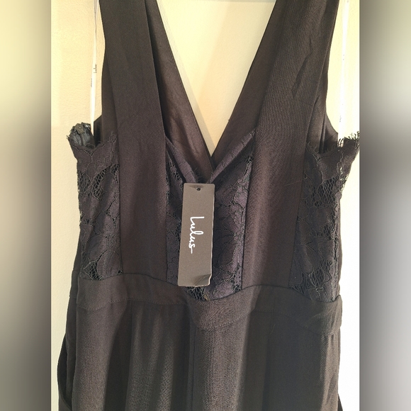 ⭐️HOST PICK⭐️Lulu's Kiska Black Lace Wide-Leg Jumpsuit S - Picture 13 of 15